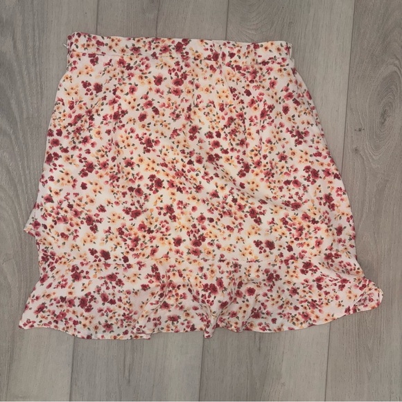 Altar’d State Floral Mini Skirt - Small - Picture 2 of 2